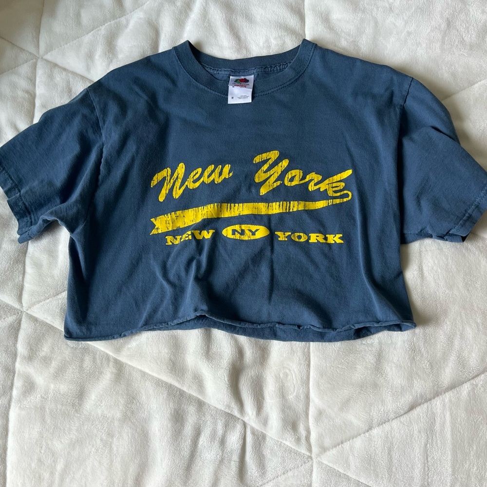 Cropped tee